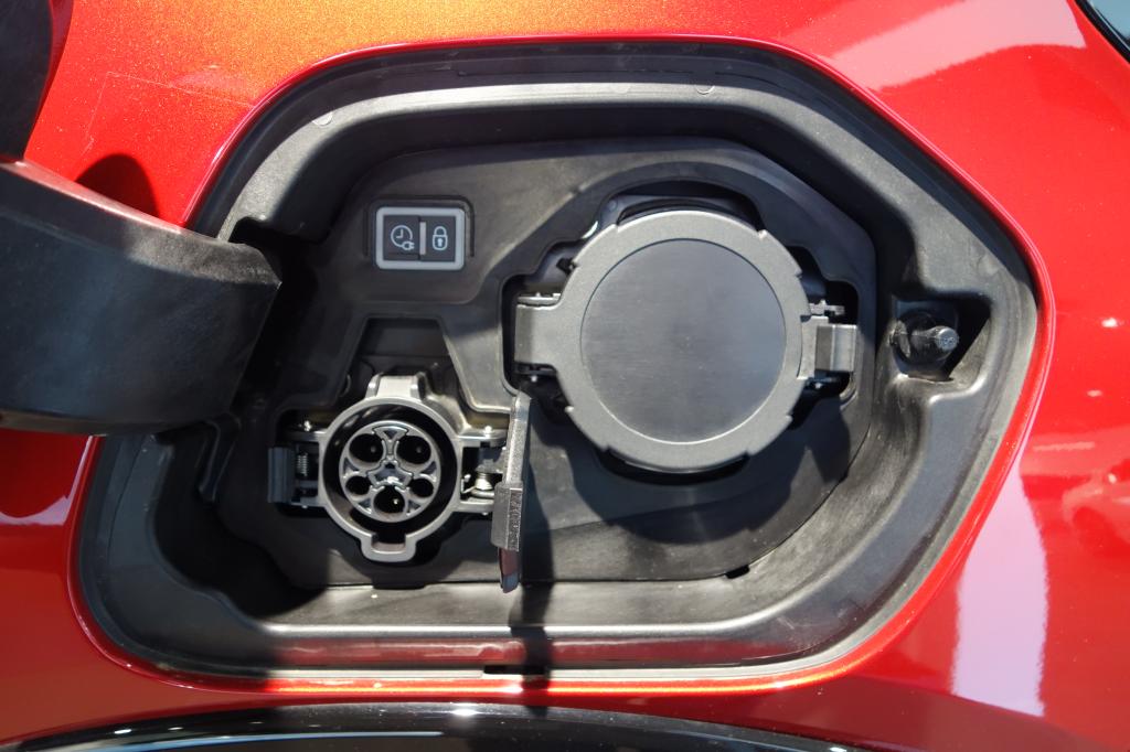 EV車のチャージャーってどんなの？