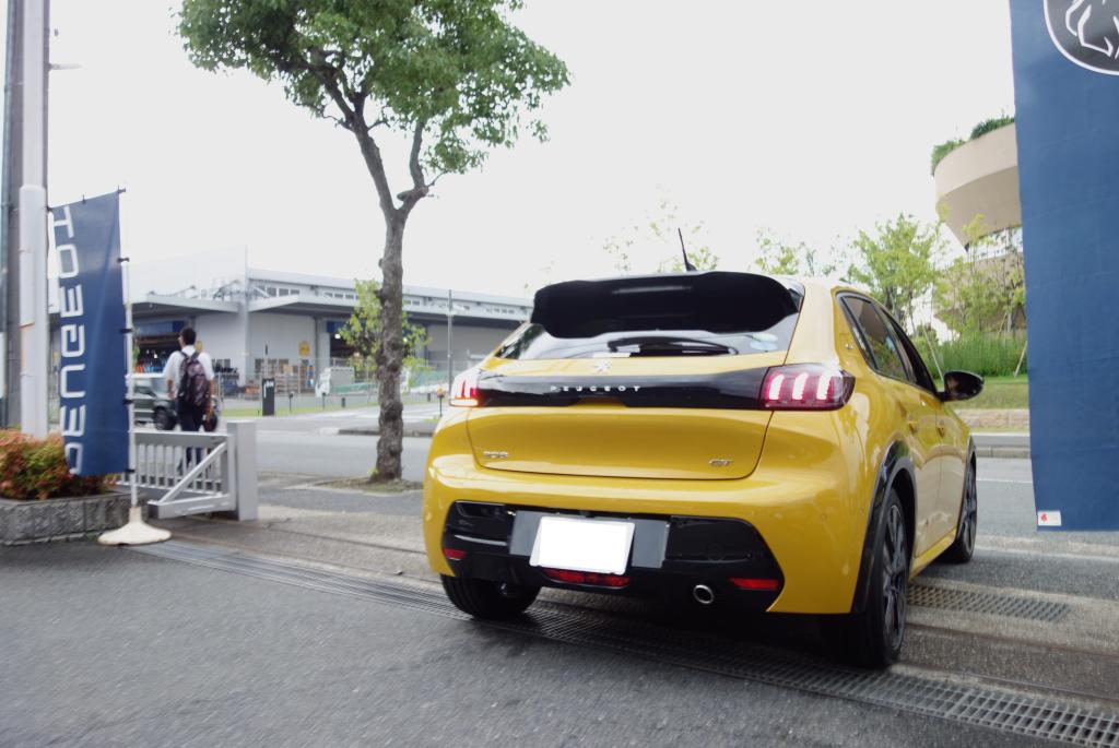 【 PEUGEOT 208GT 】ご納車ありがとうございました🌻