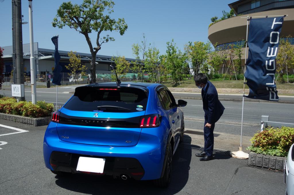 【PEUGEOT 208】ご納車誠にありがとう御座いました🌸