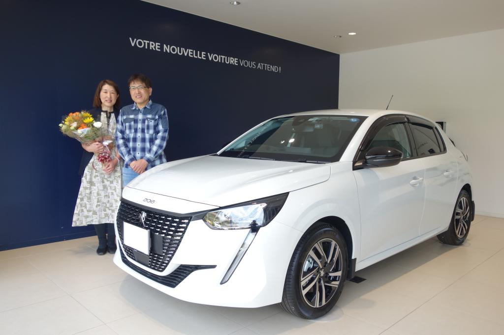 【PEUGEOT 208】ご納車 誠にありがとうございました🌹