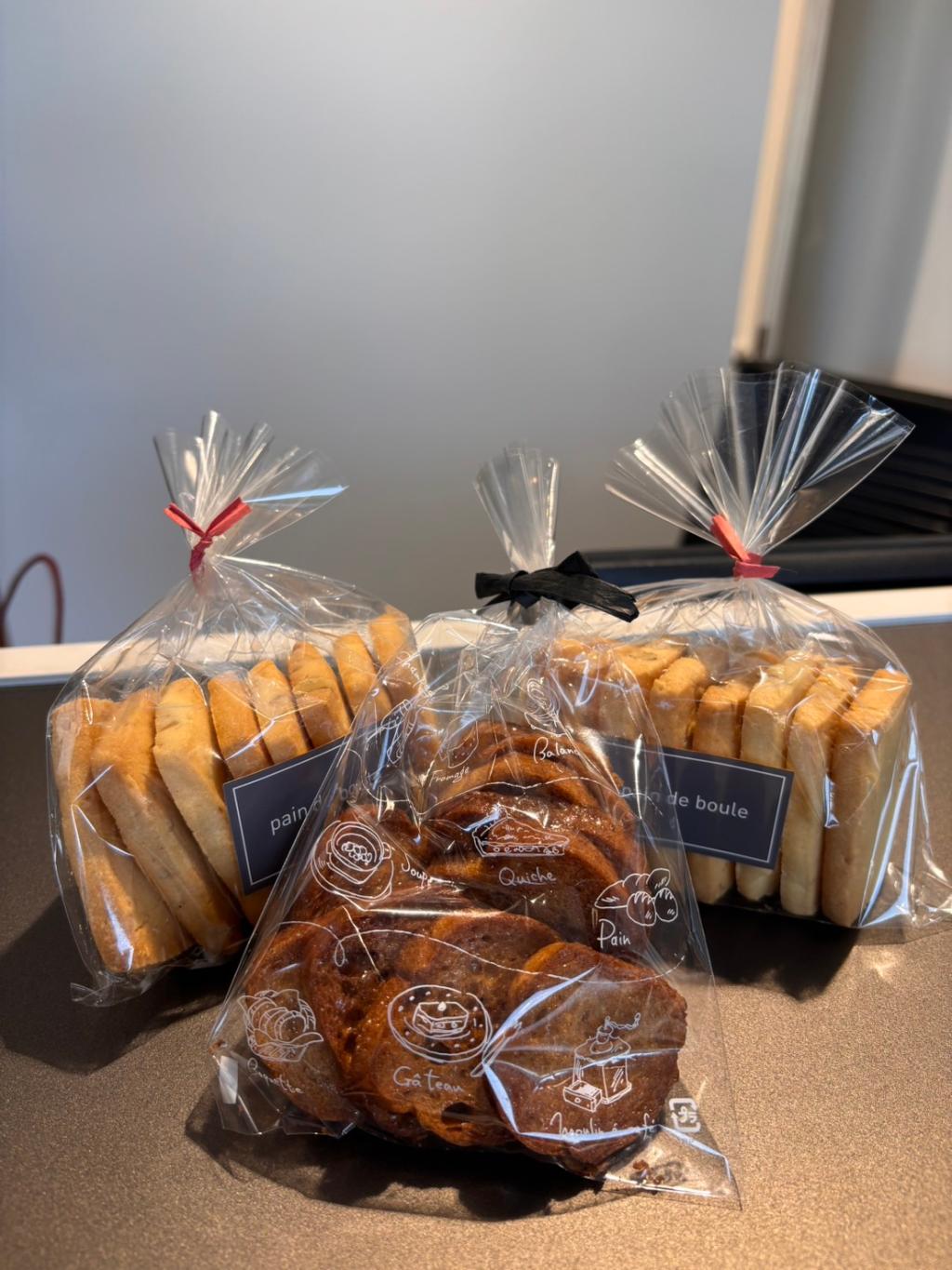 明日は定休日になっております🙇🏻‍♀️🙇🏻‍♀️