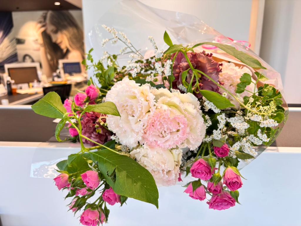 お客様よりお菓子の差し入れを頂きました⭐⭐