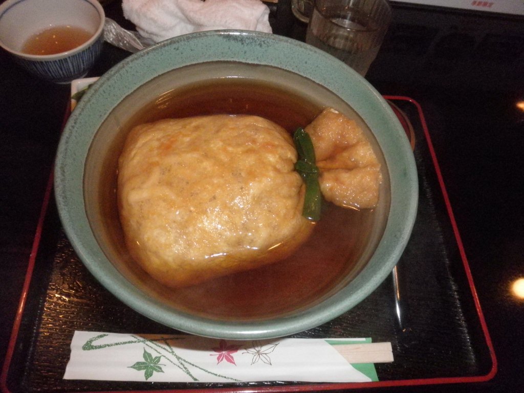 行列のできるうどん屋さん