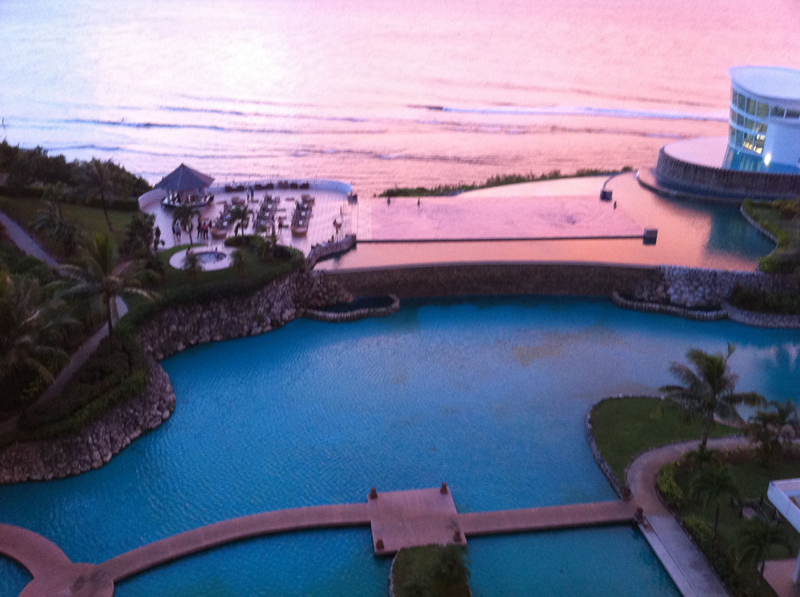 「プジョー中村　ただ今　グアムより帰って参りました！！」Part2