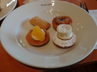 ペーストリーブッフェ