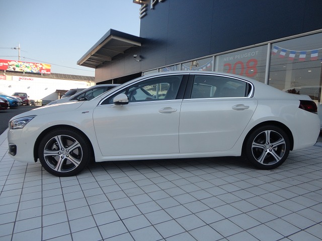 プジョー認定中古車　508GT