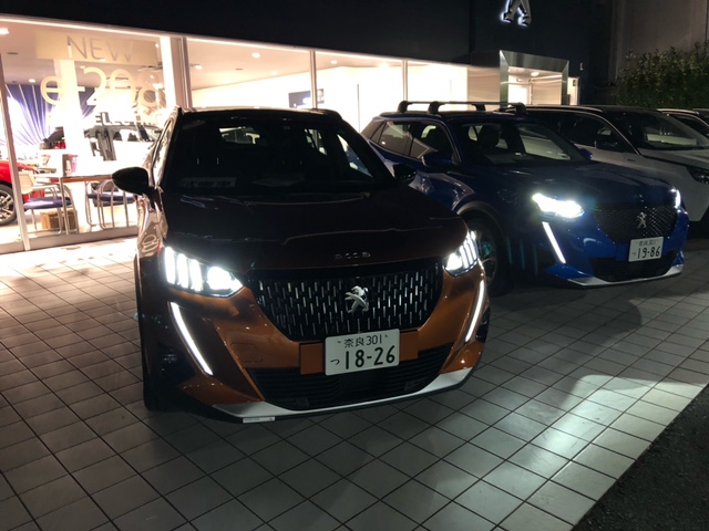PEUGEOTの夜の顔って・・？？