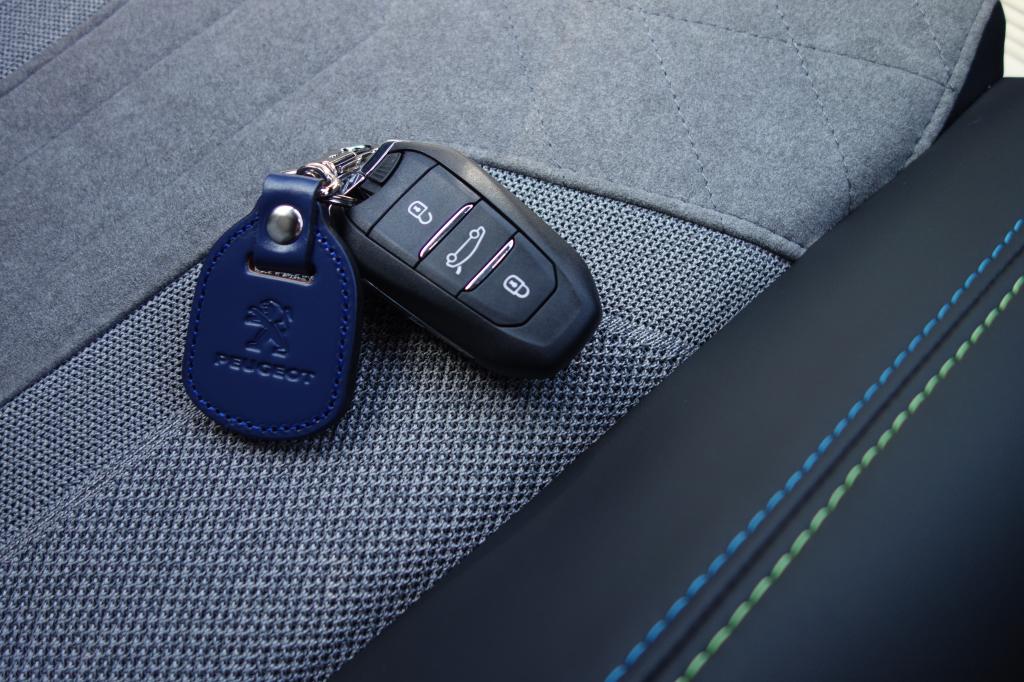 PEUGEOTのアクセサリーってどんなの？🐈