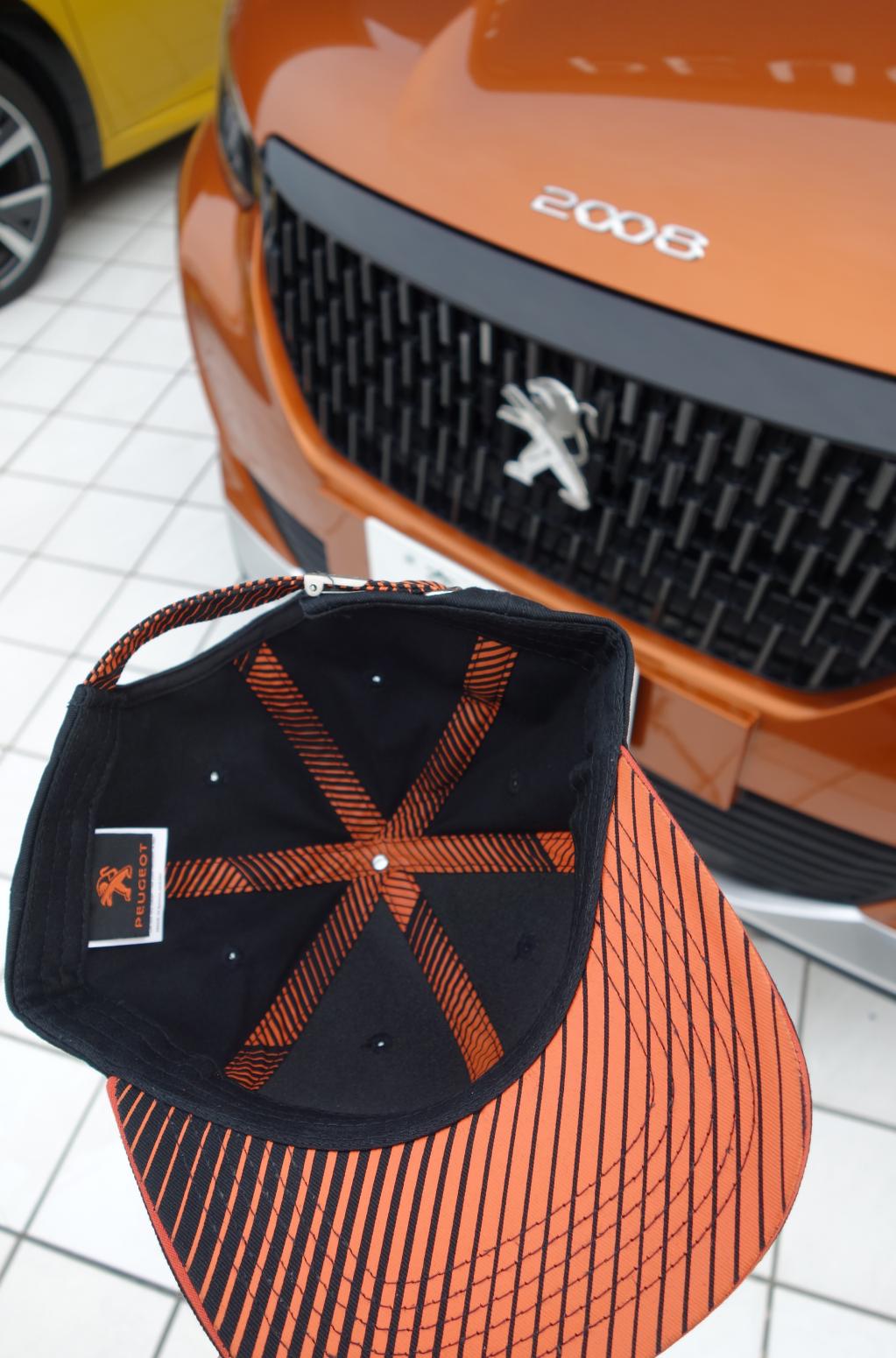 PEUGEOTアクセサリーのご紹介👒