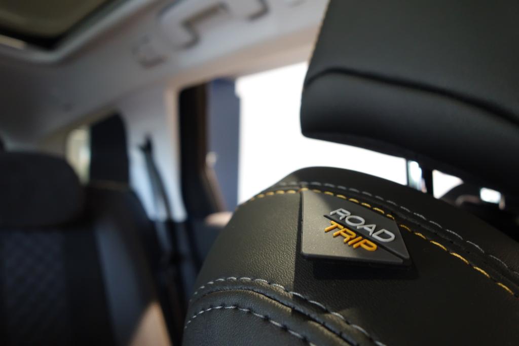 認定中古車 『特別仕様車 308SW  ROADTRIP』 のご紹介です🚙
