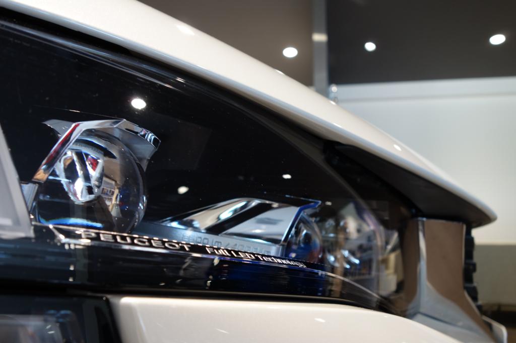 プラグインハイブリッド『PEUGEOT 508 HYBRID』が発表されました🚙