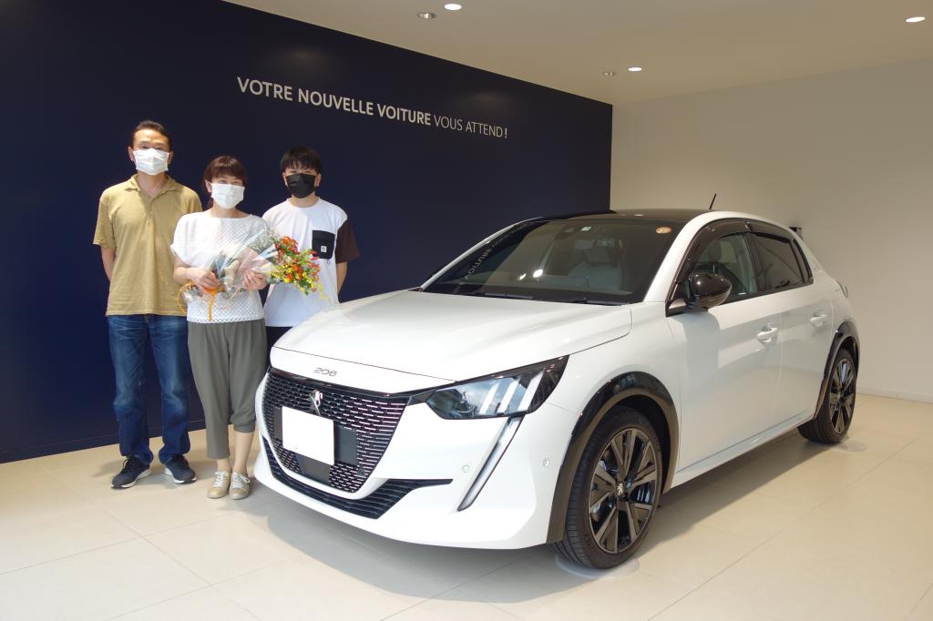 PEUGEOT『208 GT』ご納車ありがとうございます。