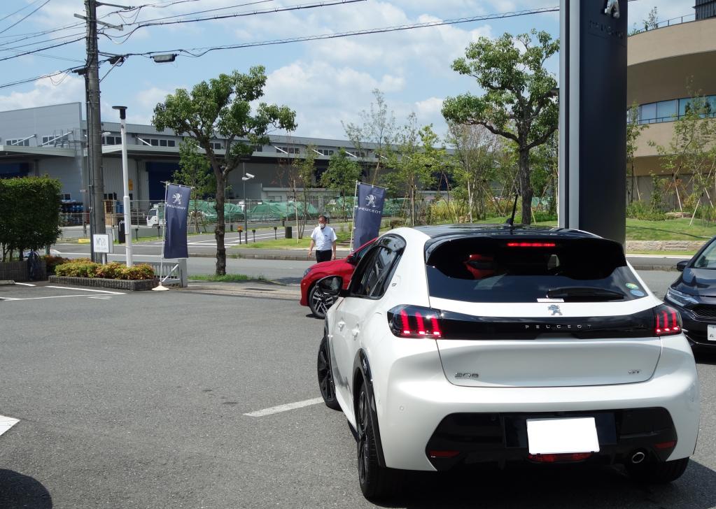PEUGEOT 『208 GT』 ご納車ありがとうございます。