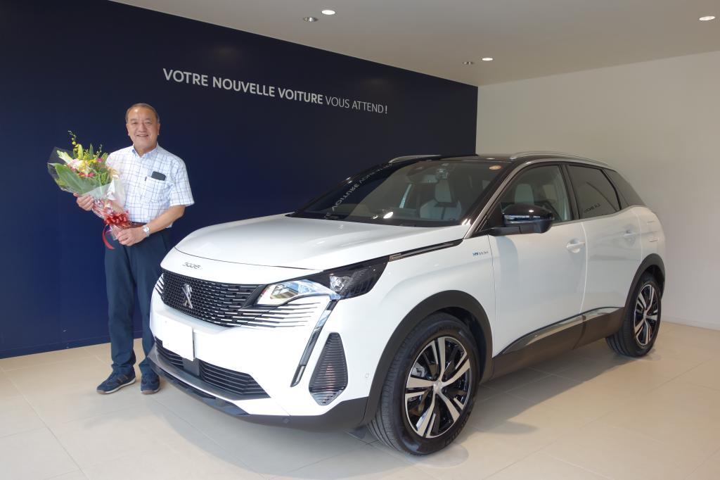  PEUGEOT 『 3008HYBRID4 』ご納車ありがとうございます。