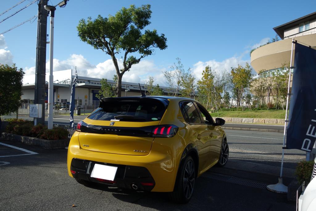 PEUGEOT 『208 GT Line』 ご納車ありがとうございます。
