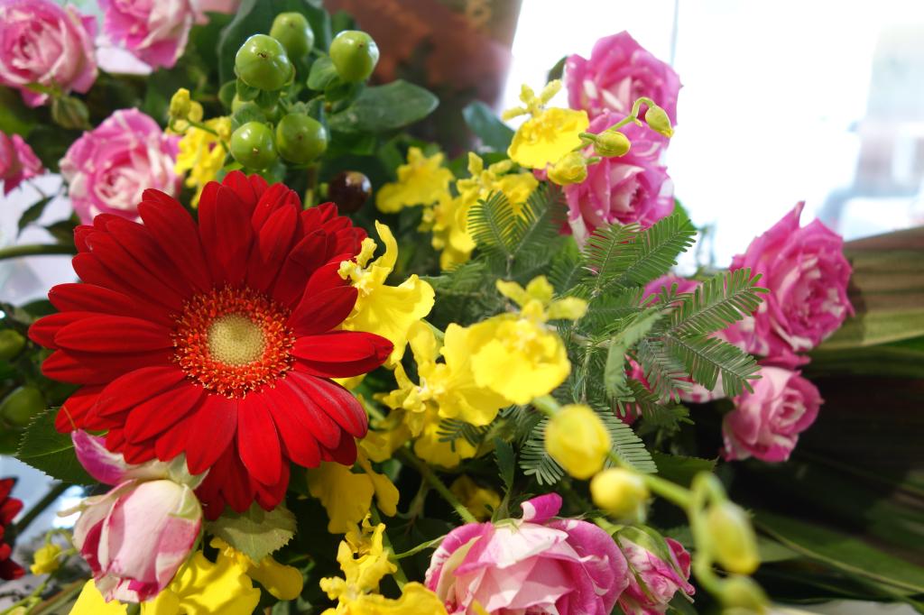 本日ご納車のお花が到着いたしました💐