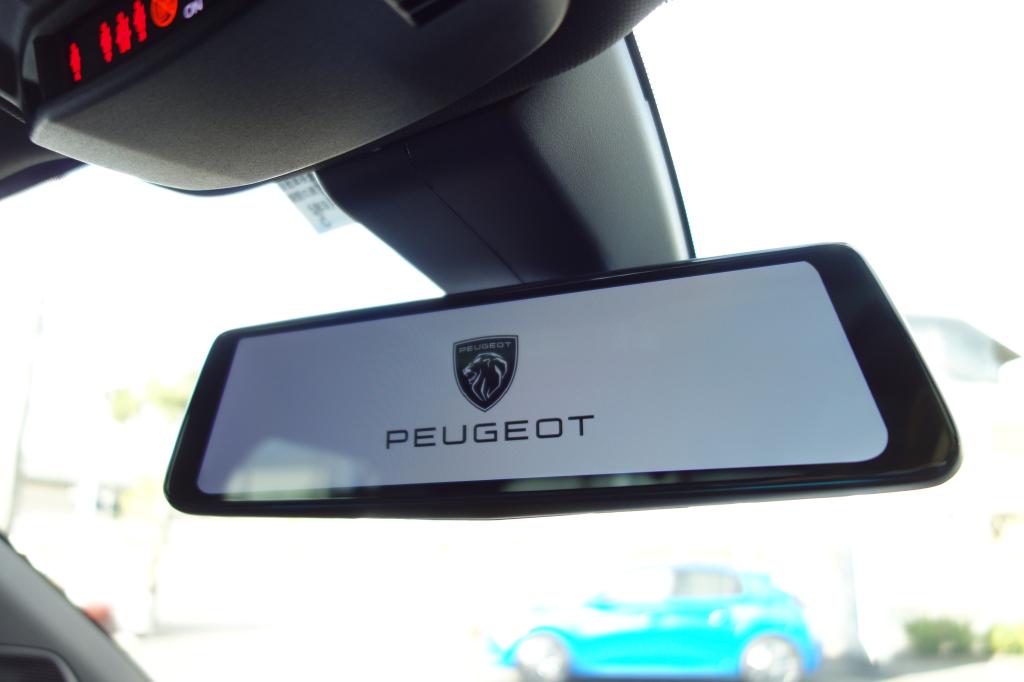 PEUGEOT 2008ガソリンの試乗車に…🎥🌟