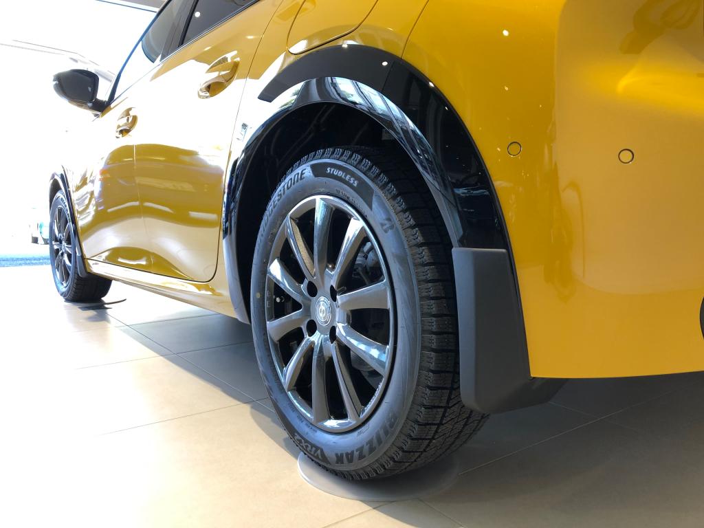 208GT  ファロ・イエロー　ご納車です！