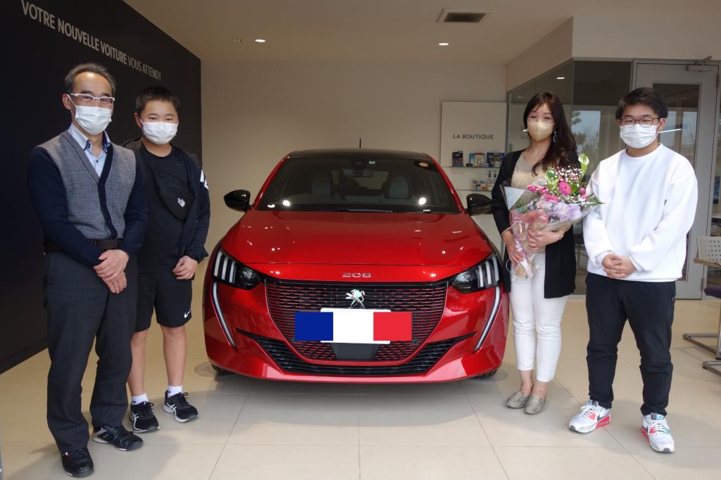 【 PEUGEOT e-208 】ご納車いただきありがとうございました🌷