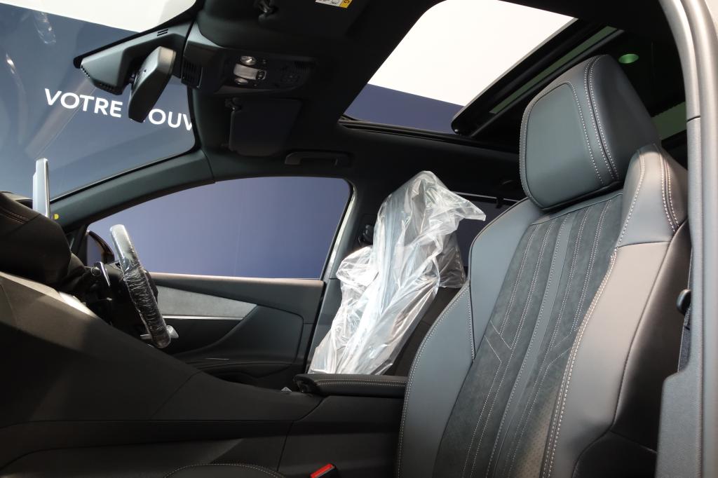 認定中古車　5008GT　プラチナ・グレーのご紹介