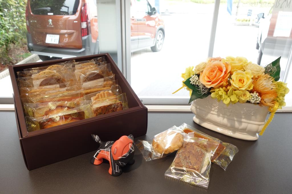 PEUGEOT208GT ご納車＆嬉しい差し入れをありがとうございました🌼