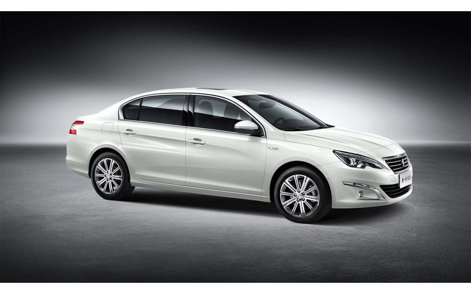 『PEUGEOT 408』が6月末に発表されます🥳✨
