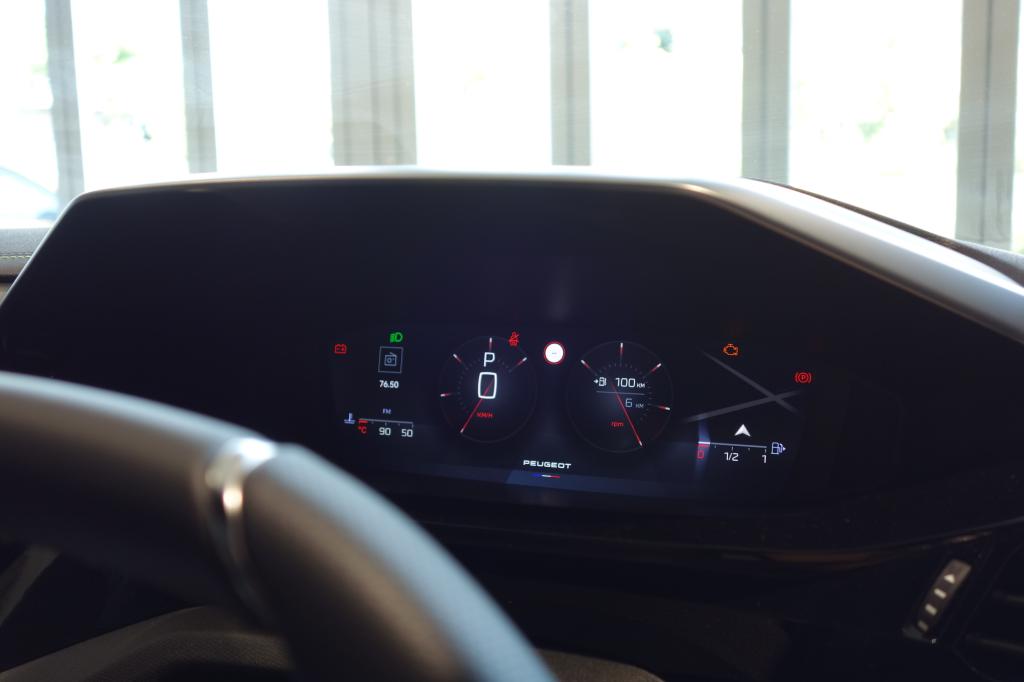 【  NEW PEUGEOT 308 】ちょっとだけご紹介いたします🏵️