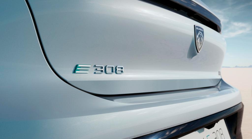 【PEUGEOT e-308・e-308SW】電気バージョンのデザインが発表💡