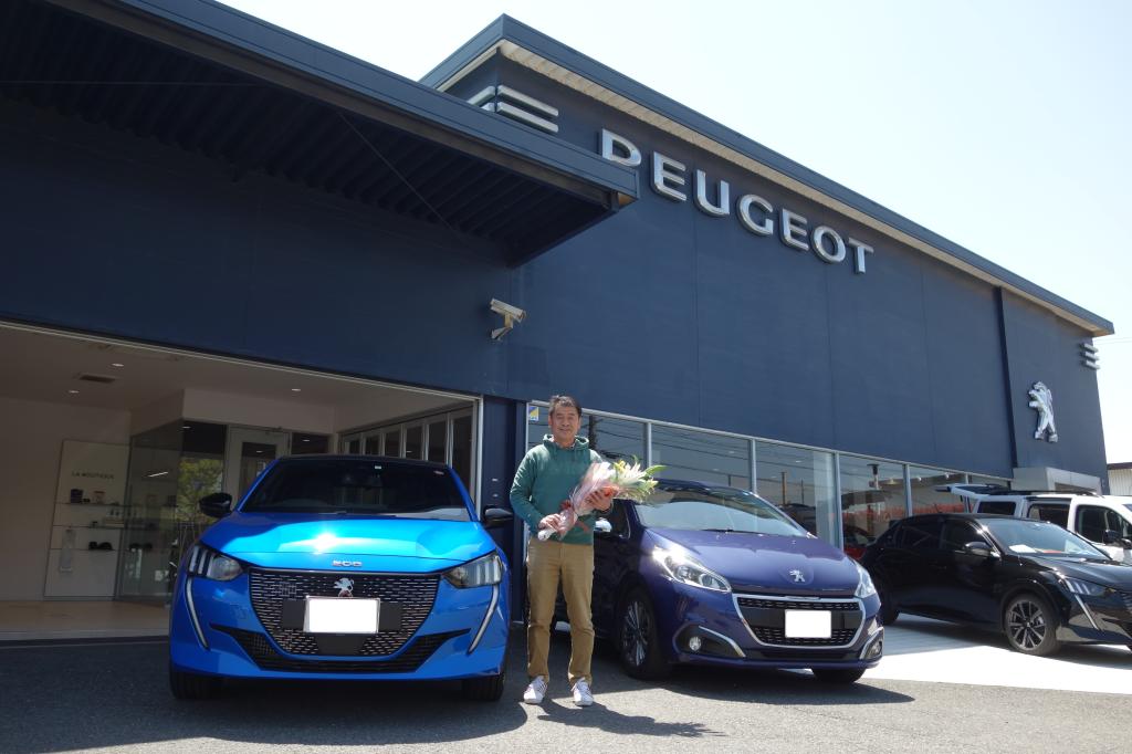 【PEUGEOT 208】ご納車誠にありがとう御座いました🌸