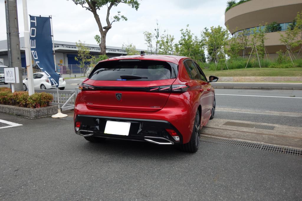 【 PEUGEOT 308 】ご納車誠にありがとうございました🍒