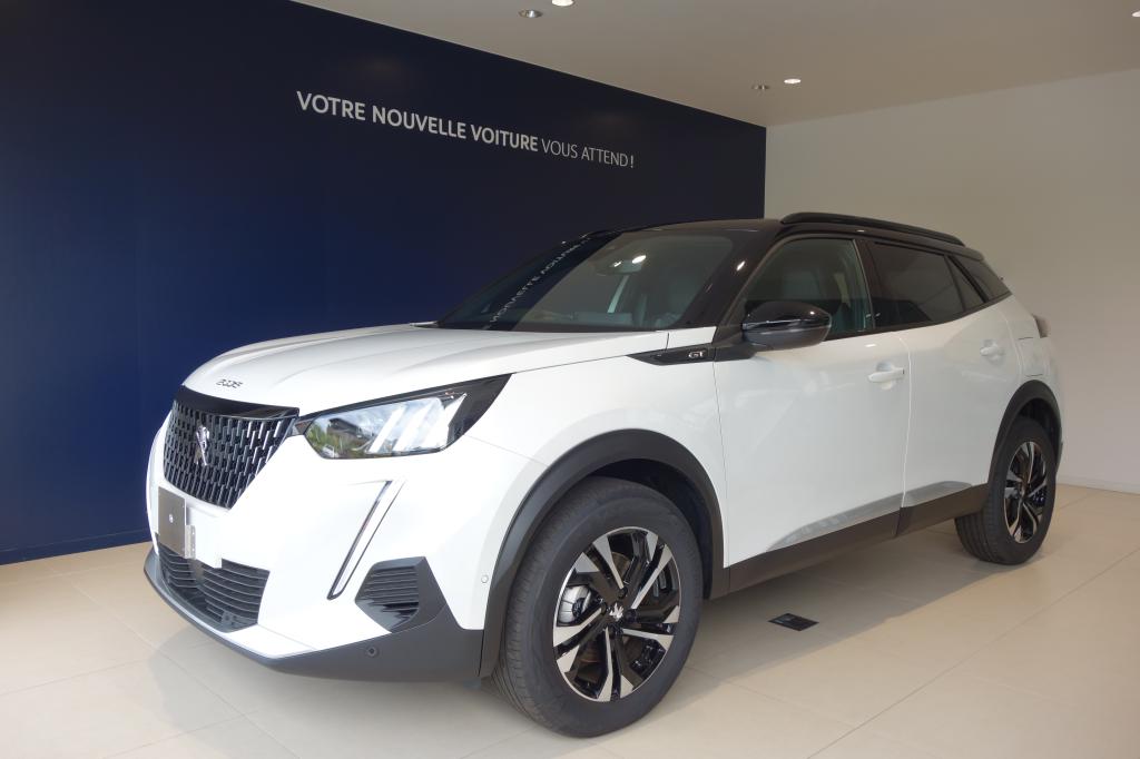 【認定中古車】PEUGEOT 2008 GT / Pearl White🚗