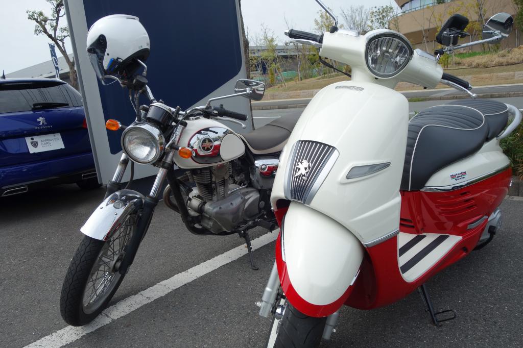 PEUGEOTのバイクがご来店🛵