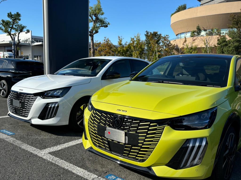 NEW 208が到着いたしました🌟😊