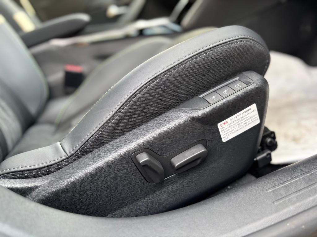 認定中古車【PEUGEOT 208 Premium EDI / アルタンスグレー】がございます🚗🚗