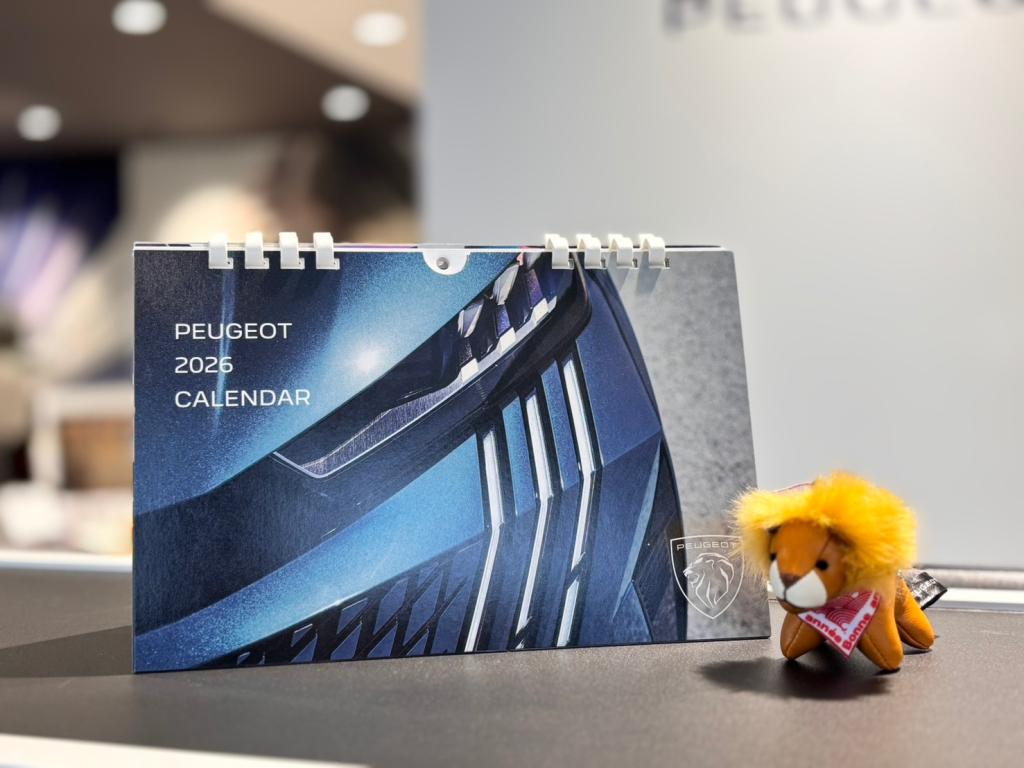 2026年のPEUGEOTの卓上カレンダーが届きました✨✨＆定休日のお知らせ