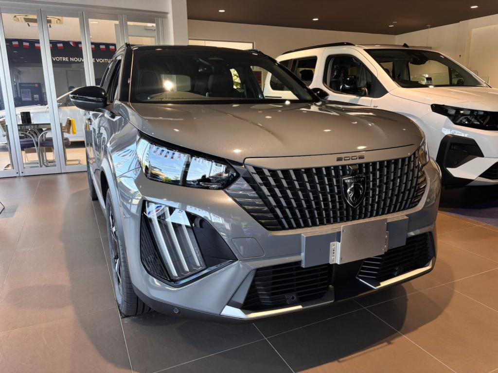 【特別仕様車】PEUGEOT 2008 GT HYBRID Selenium Edition登場！